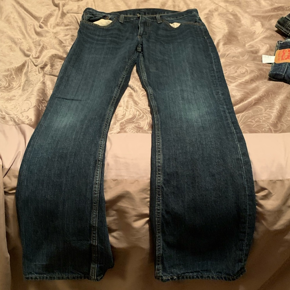 Levi 527